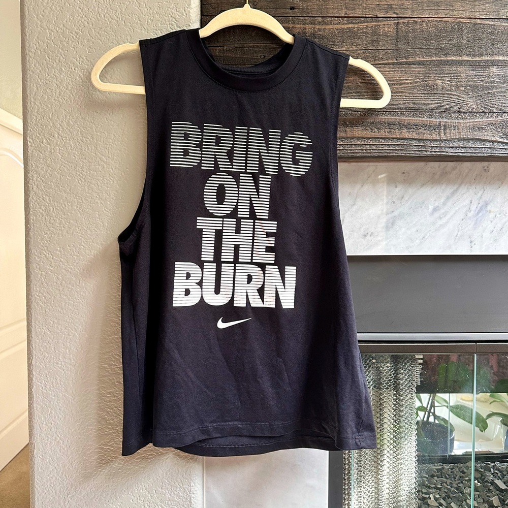 Woman’s Nike workout top